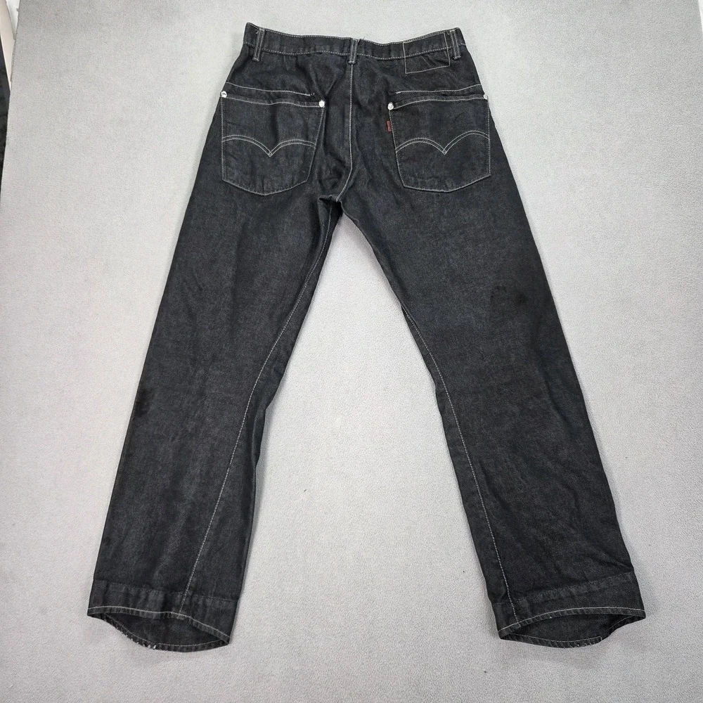 Levis important sizing